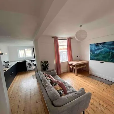 3 Bedroom House With Off Street Parking *