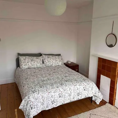 3 Bedroom House With Off Street Parking
